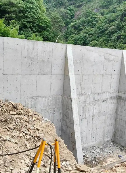 唐山开平区重力式挡土墙